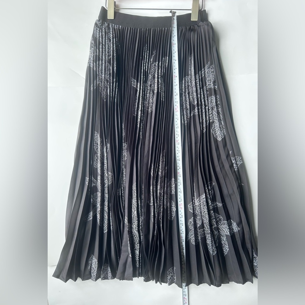 Parachute Black Pleated Midi Skirt with Silver Floral Print - Picture 3 of 6